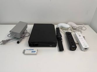 Nintendo Wii bundle with Zelda, Dead Space - $150 (Eastlake)