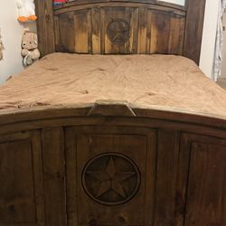 Texas Star Wood Queen Bed