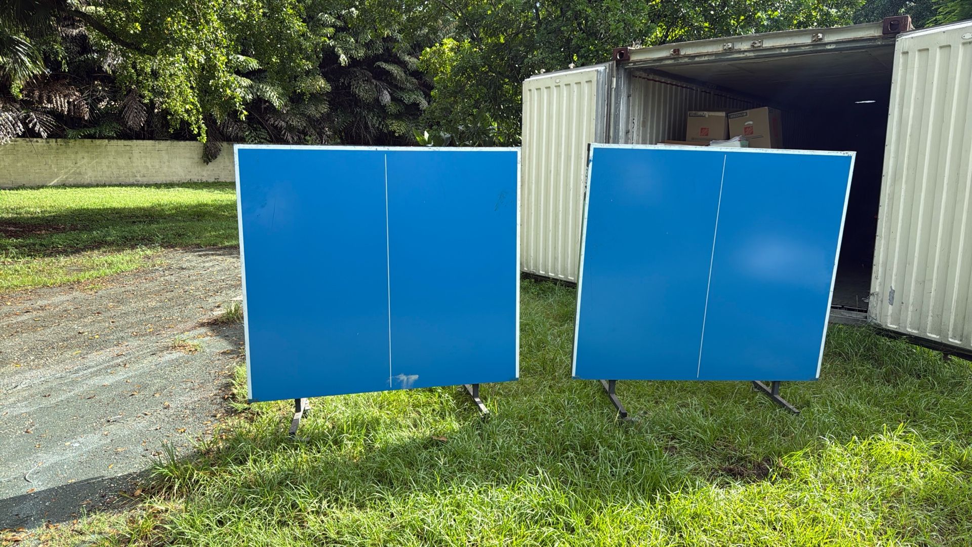 Ping Pong Table 
