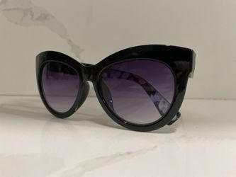 Steve Madden sunglasses