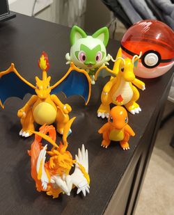 Lot of Pokémon figures