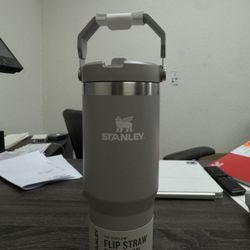 THE ICEFLOW™ FLIP STRAW TUMBLER | 30 OZ