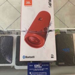 JBL Flip 5 Bluetooth Speaker