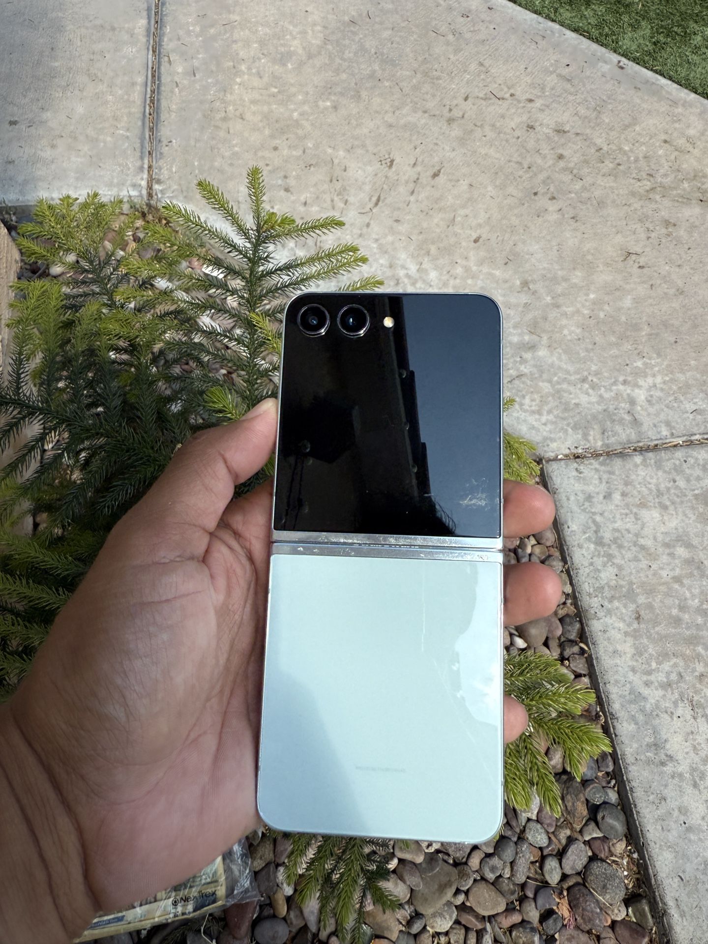 Samsung Galaxy Z Flip 5 256GB Unlocked