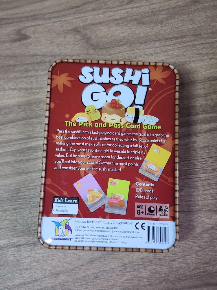 Sushi Go - The Pick and Pass family Card Game from Gamewright, great for 2-5 players aged 8 and up