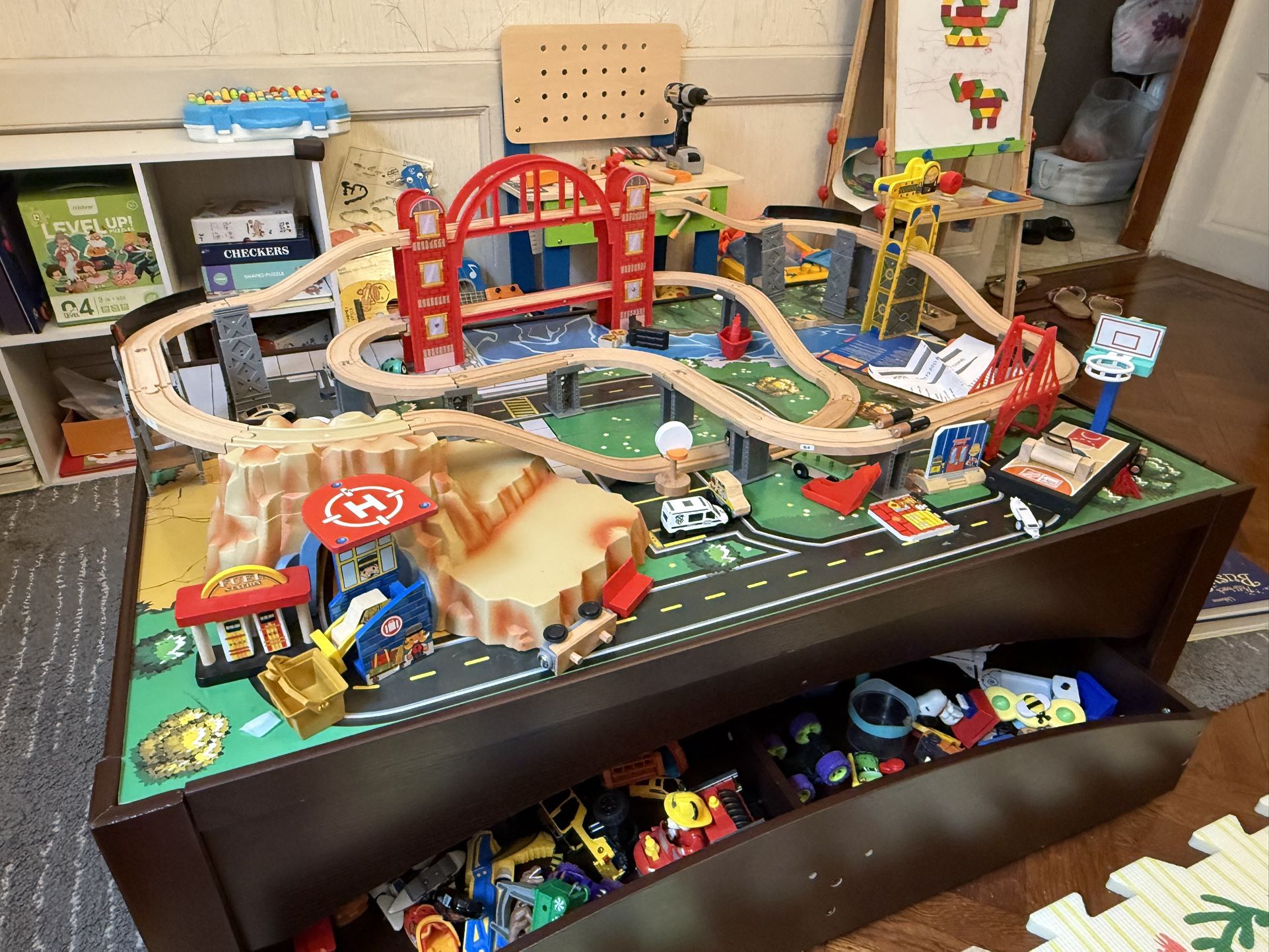 KidKraft® Metropolis Train Table Set