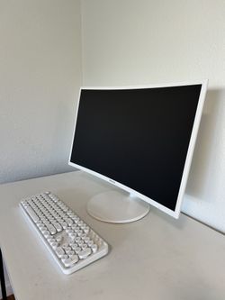 Samsung Curved Monitor – White (Excellent Condition)