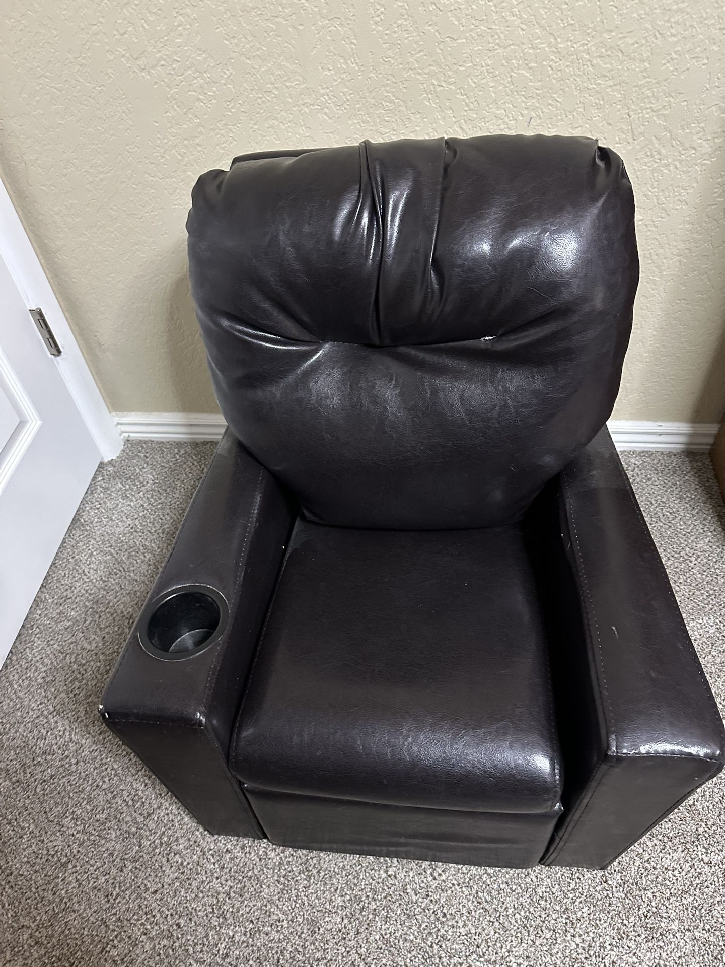 3 Children’s Recliners