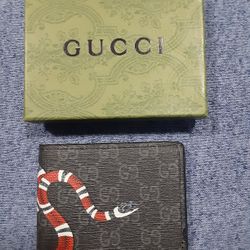Designer Wallet 