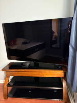 Samsung TV with stand