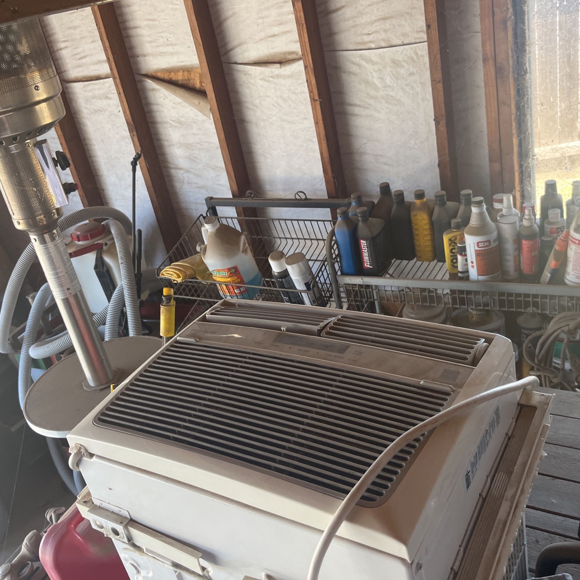 Window AC unit