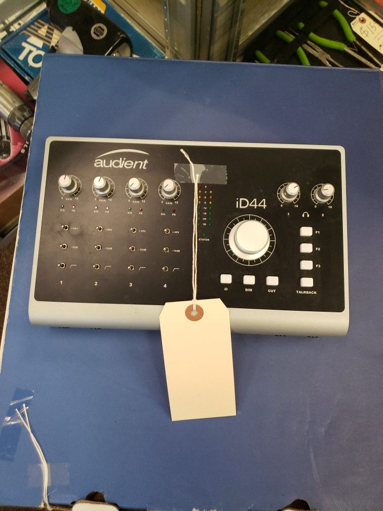 Audient iD44 Audio Interface With Power Cord And USB