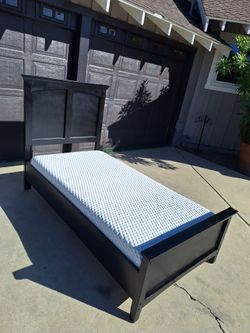 Twin size Bed