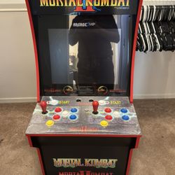 Mortal Kombat Arcade Machine 