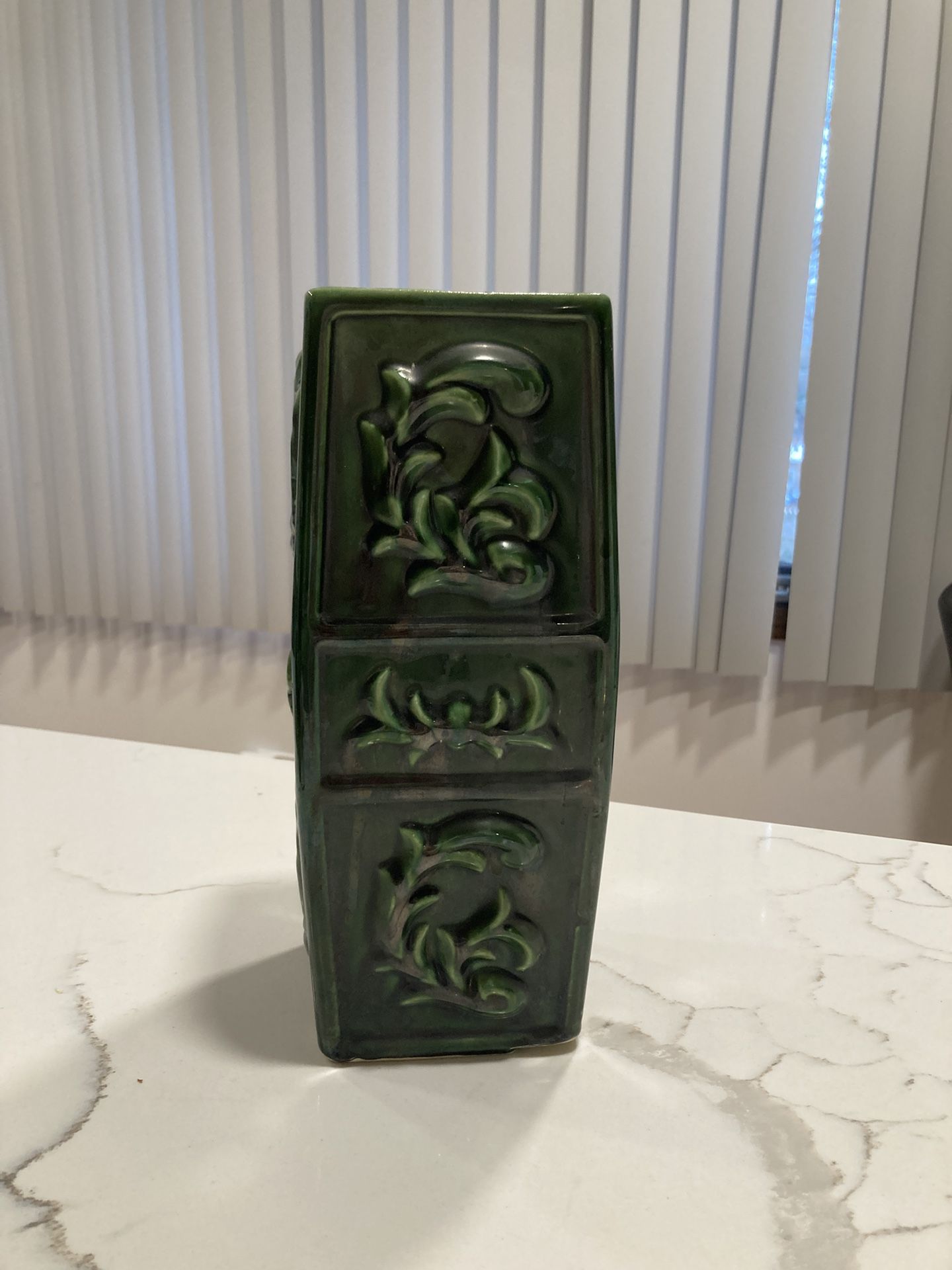Dark Green Flower Vase 