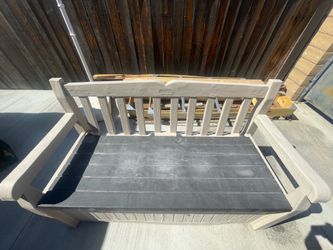 Keter storage bench
