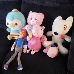 Target Dog, Blippi, Peppa Pig And Friends Plush Set