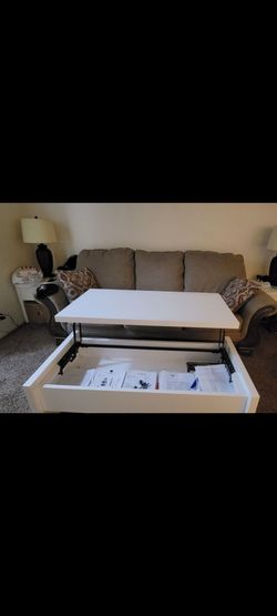 Sofa, Butaca, Mesa de cafe y 2 mesas de noche