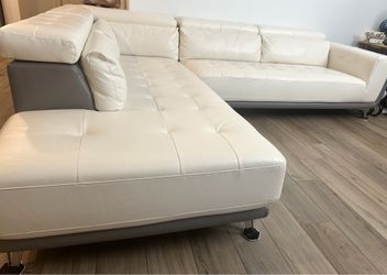 Elegant White Sofa Sectional – Excellent Condition