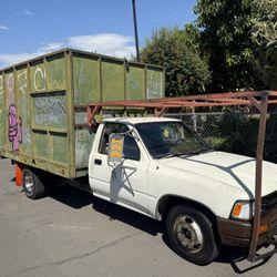 1989 Toyota Pick-Up
