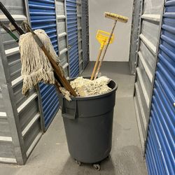 Janitorial Rolling Garbage Bin With Mops