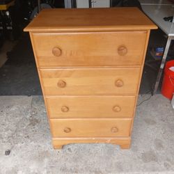 Dresser real wood made very sturdy and strong