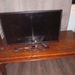 Vizio 32 Inch With A Rocu Set Up Willing To Negotiate A Price