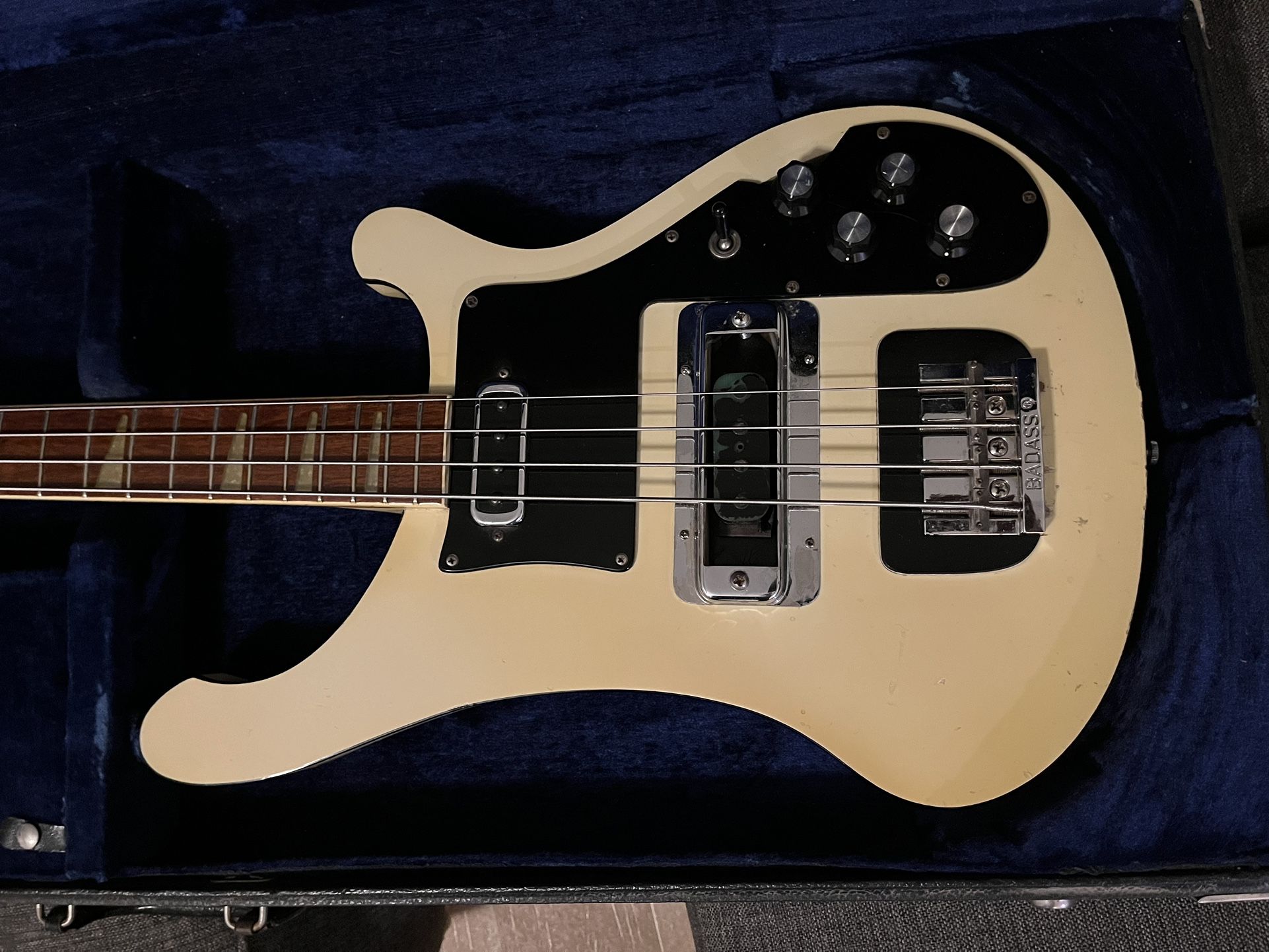 1975 rickenbacker 4001