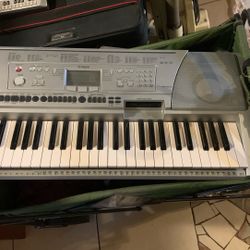Teclado Yamaha$450.