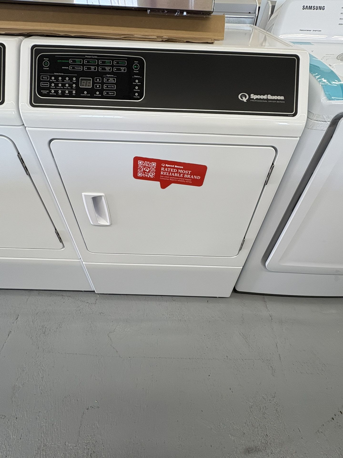 Speed Queen Profesional Dryer Serie 7.4 Cu Ft Gas / 5 Years Warranty