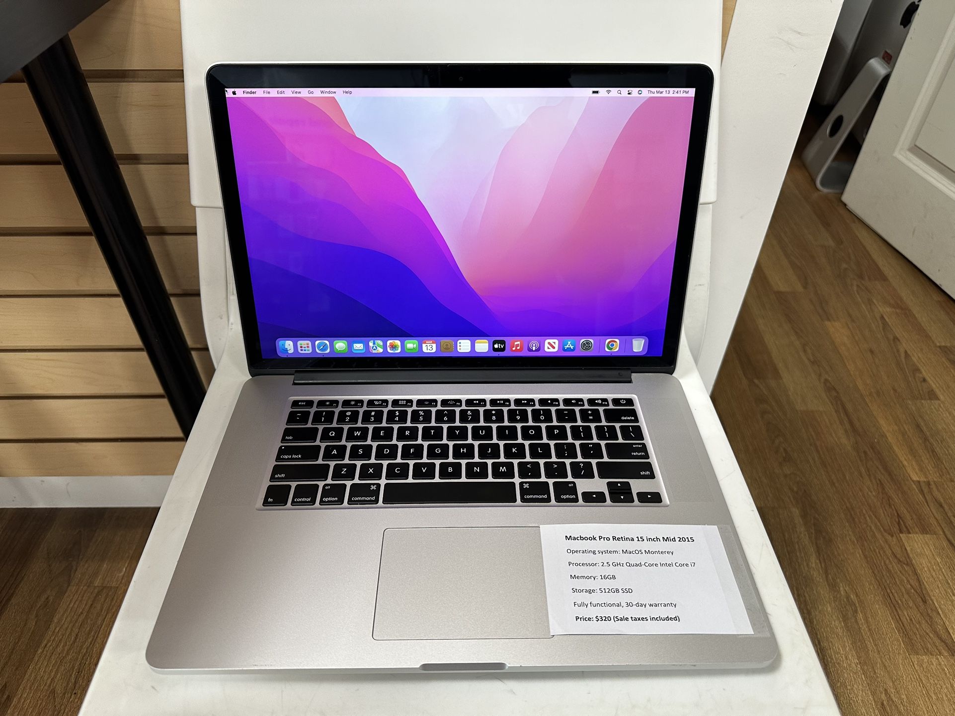 Macbook Pro Retina 15 inch Mid 2015 core i7 16GB RAM 512GB SSD