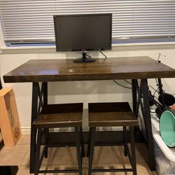 Bar Table/Stools 