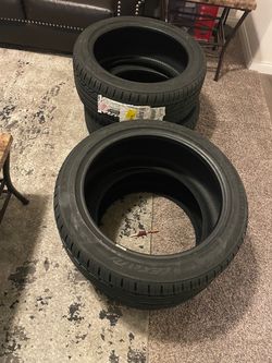 Set of 4 Lexani 235/45R18 Tires