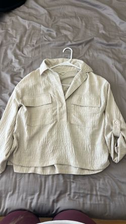 Women’s Beige Top Max Studio