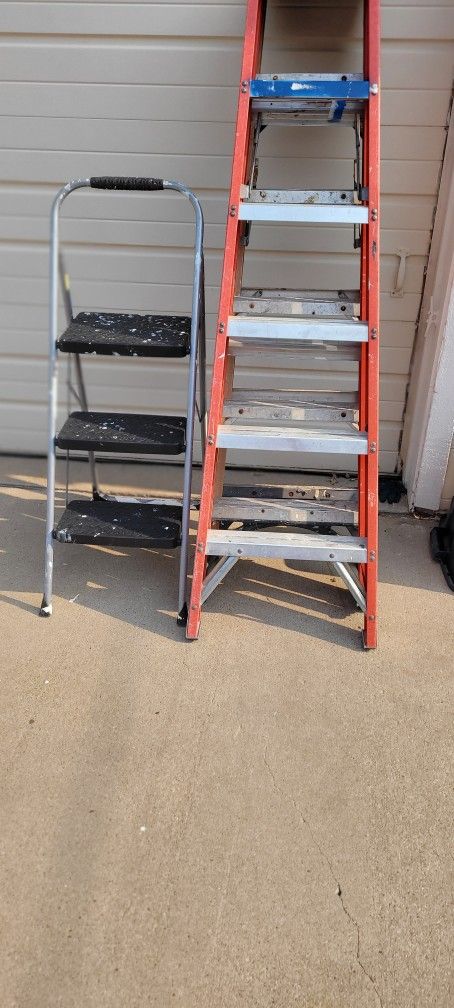 Fiberglass. Ladders.  [2] --free 3 Ft Ladder