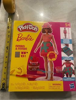 New Barbie Doll Large Florals & Fringe Playdoh Set