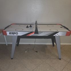 Air Hockey Table