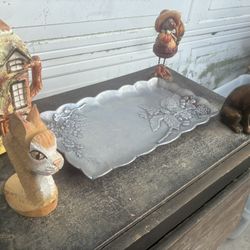 Dish’s& Decorating 