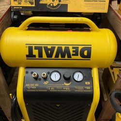 DEWALT 4.5 Gal. Portable Electric Air Compressor