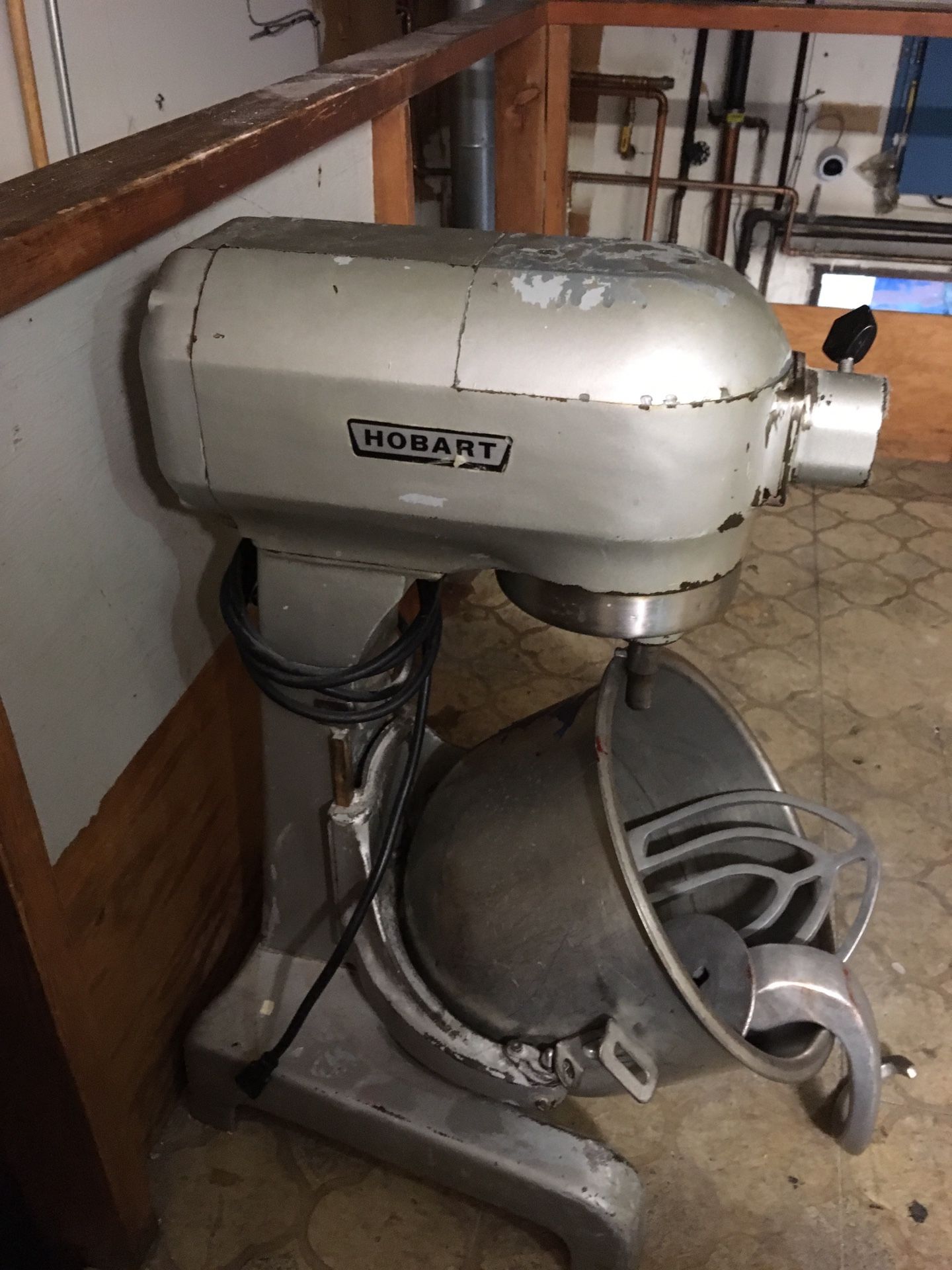 Hobart Stand up Mixer for Sale in Seattle, WA OfferUp