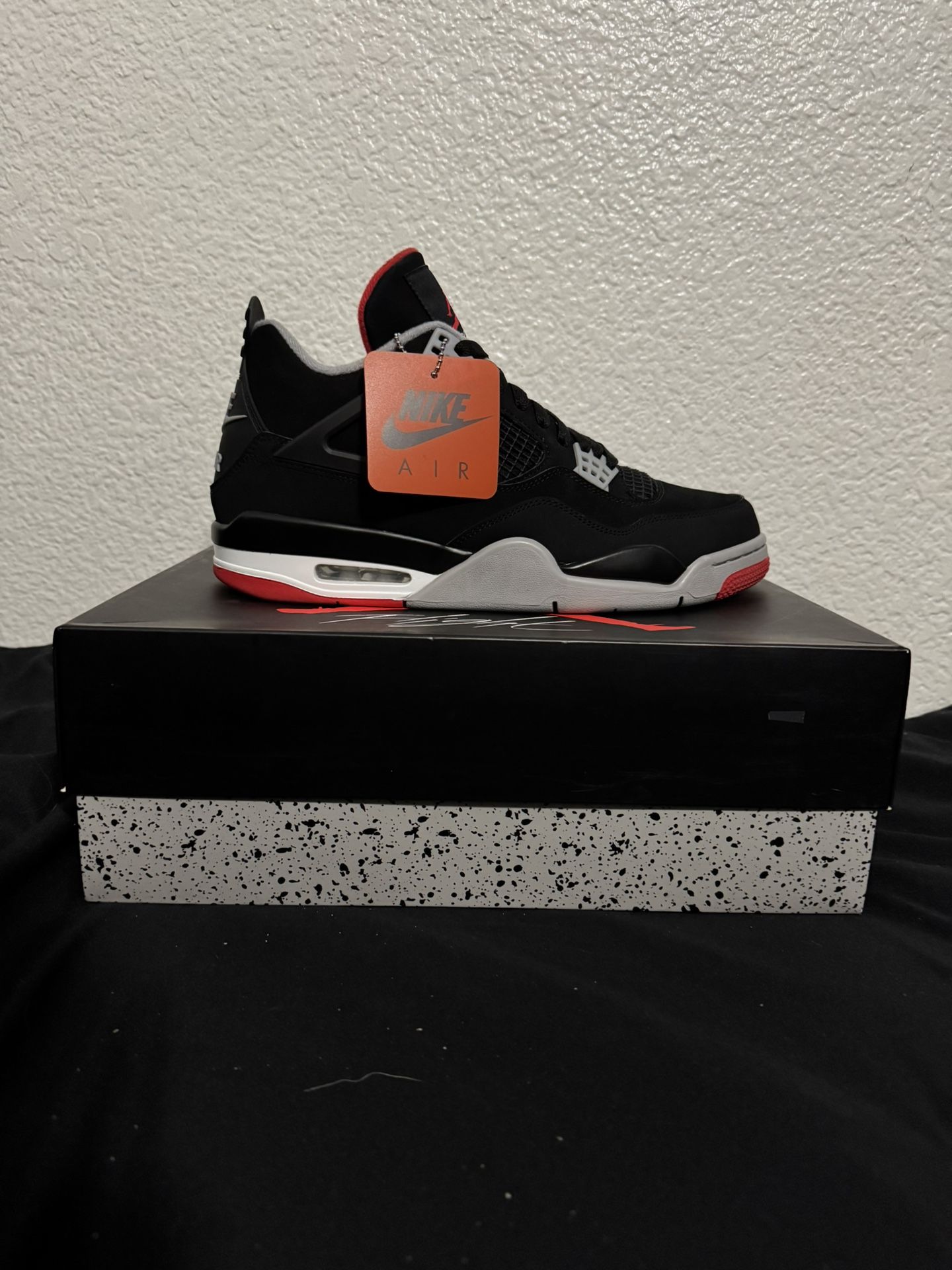 Jordan 4 Bred 2019 