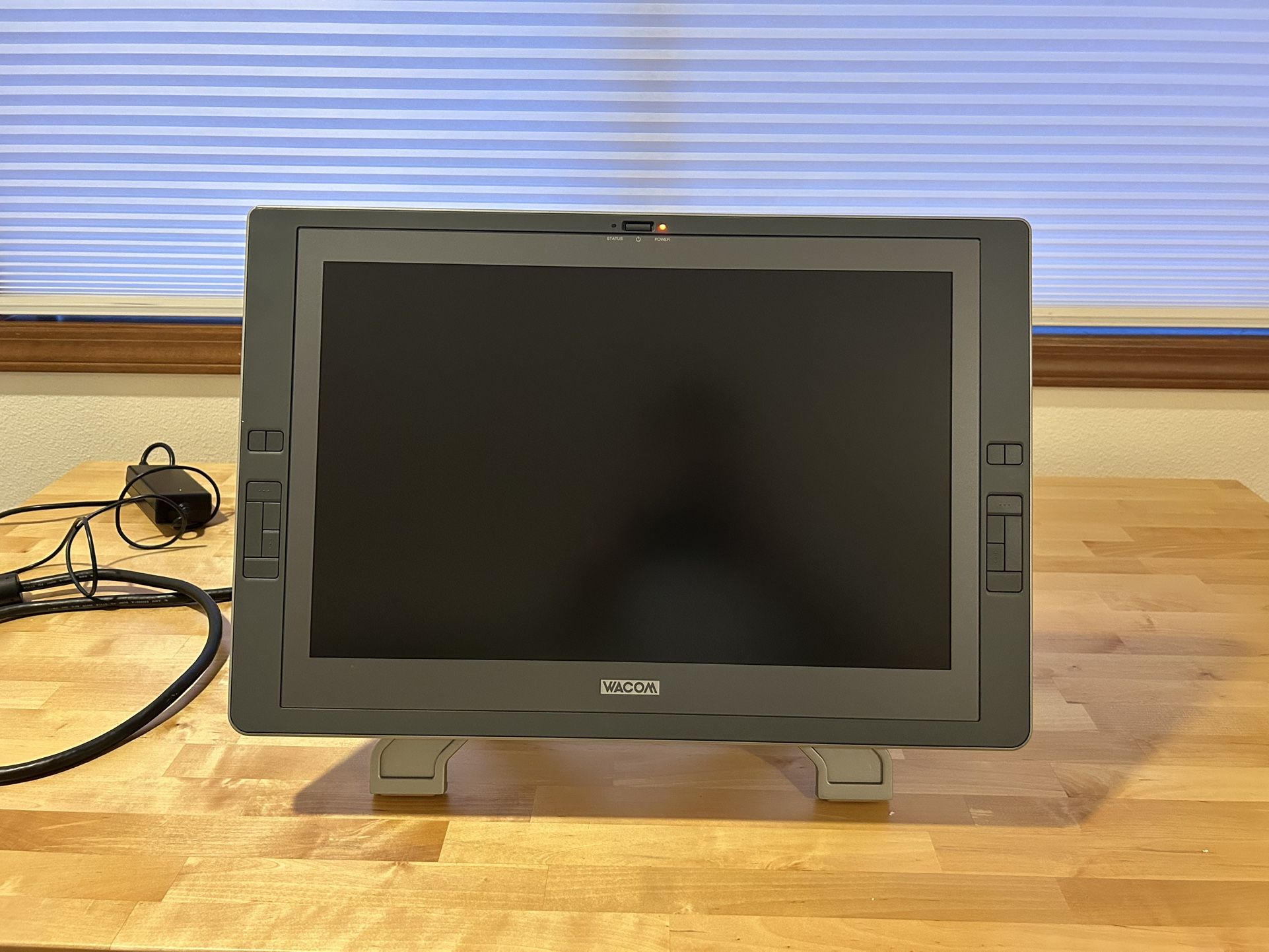 Wacom Cintiq 20WSX - GREAT CONDITION