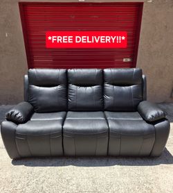 NEW Beautiful Recliner Sofa
