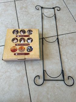 Decorative wall plates with Black Wrought Iron Display Easel Stand
