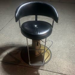 Modern Black Swivel/Bar Chair With Curved  Back