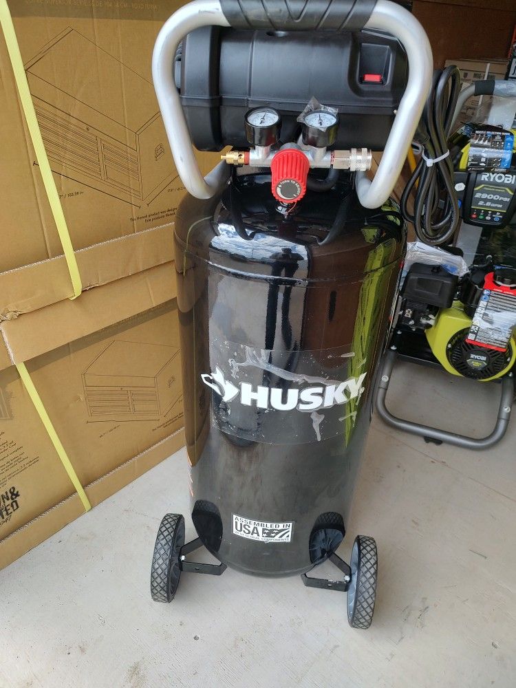 New Husky 20 Ga. Oil Free Portable Vertical Electric Air Compressor