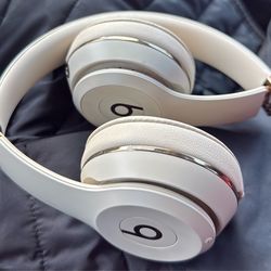 Beats Solo3 + 4 PS5 Games + Bose Bluetooth Speaker Bundle