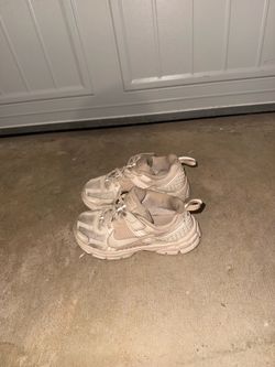 kid's Nike Vomero 5