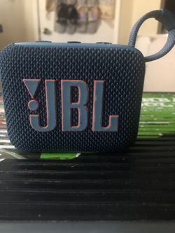 Selling JBL GO4 for sale