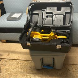 Motosierra Dewalt 